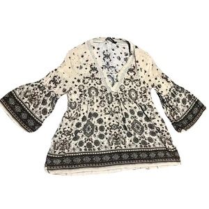 Doe Rae paisley 3/4 sleeve bell sleeve top sz med
